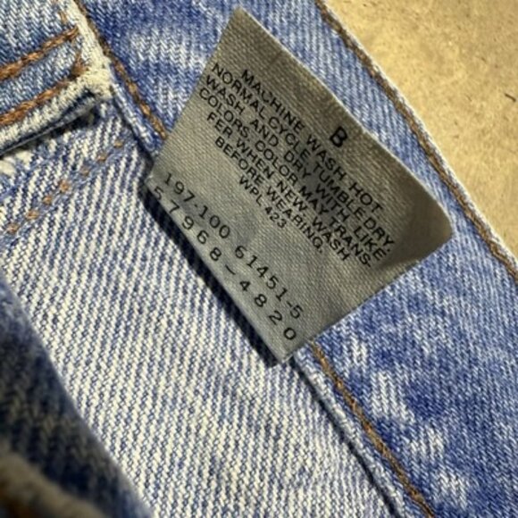 Vintage 90s Levi’s Native Blue High Waist Taper Light Wash Denim Jeans Size 9 Jr - Picture 10 of 14